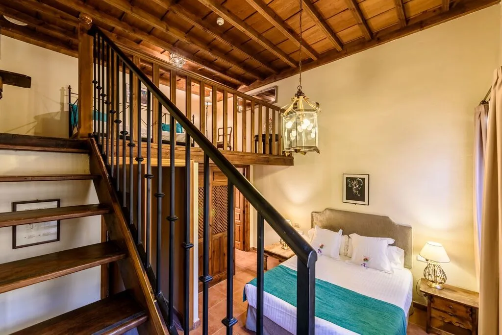 Triple room