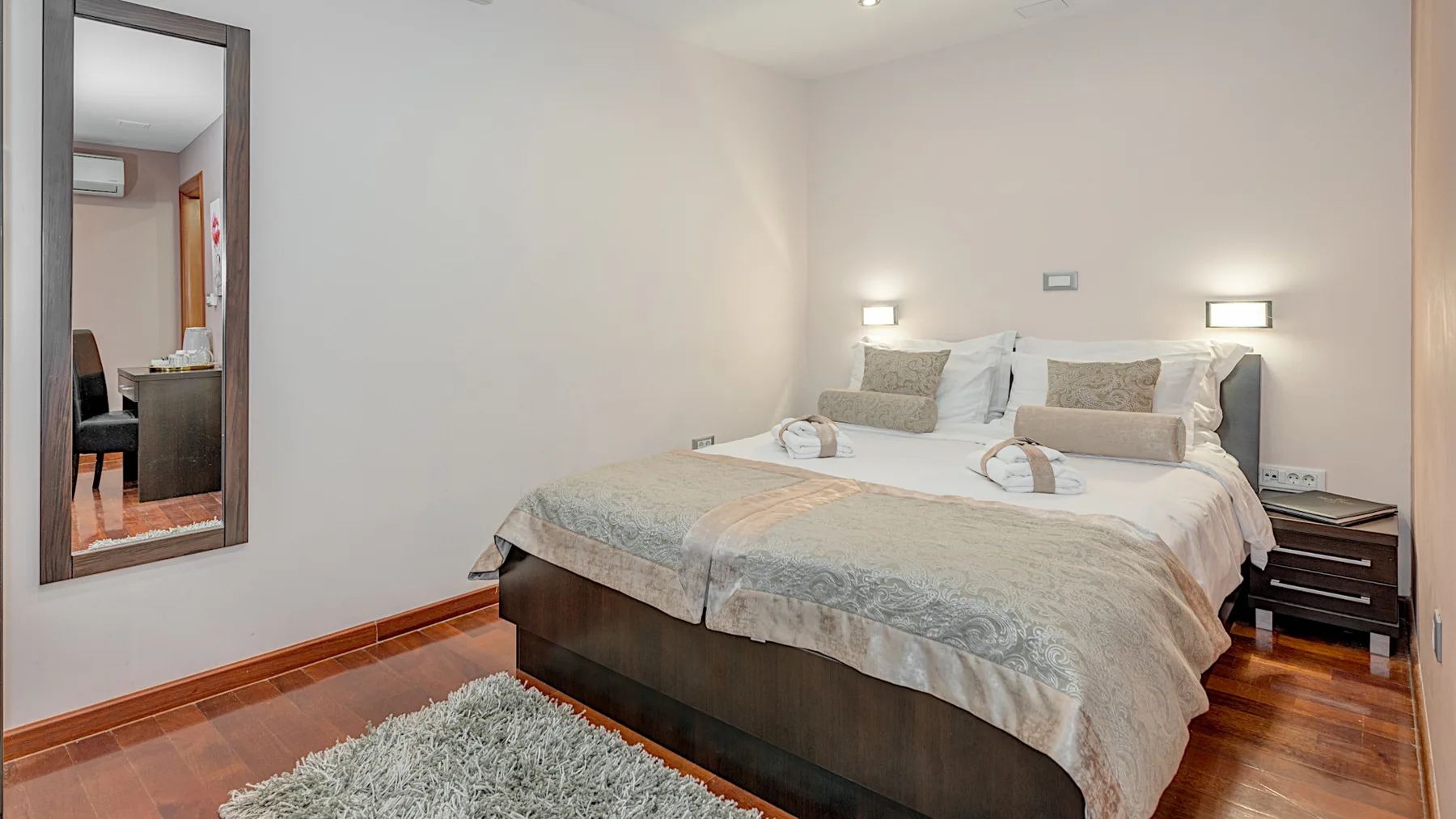 Palace Suites