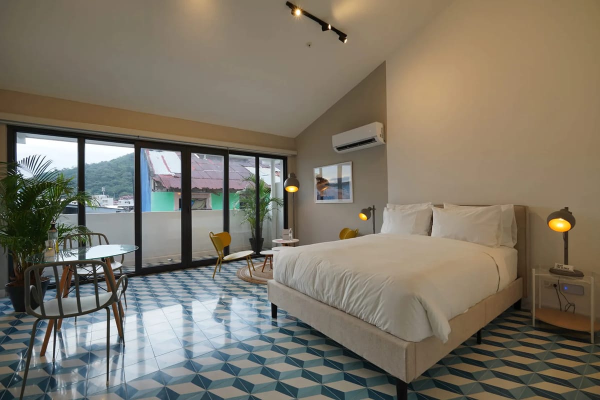 Comfortable Loft in Santa Ana