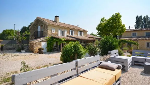 Mas Julien in Provence and the Châteauneuf-du-Pape wine region