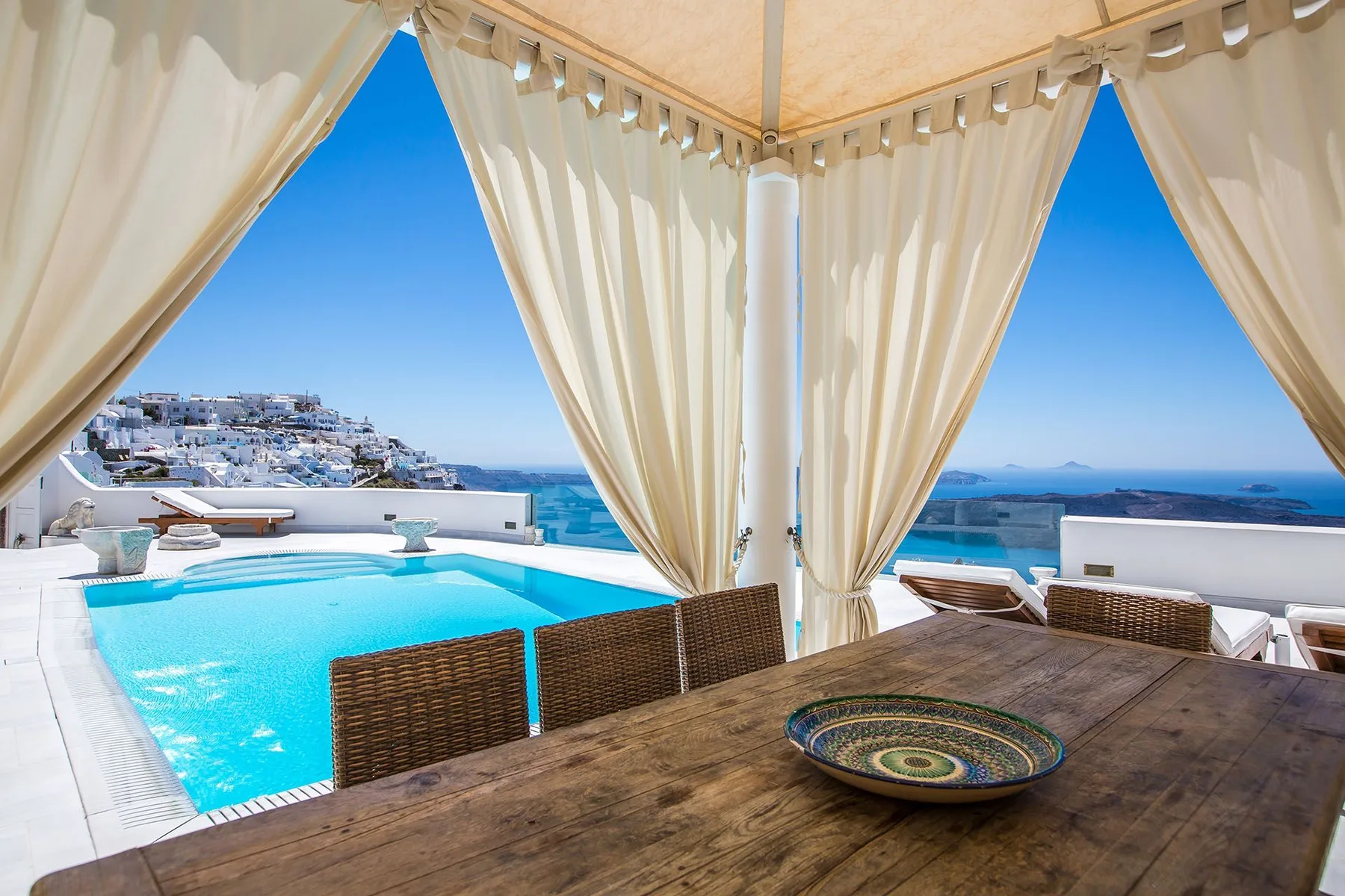 Santorini luxury villa Luminela in Firostefani - 4