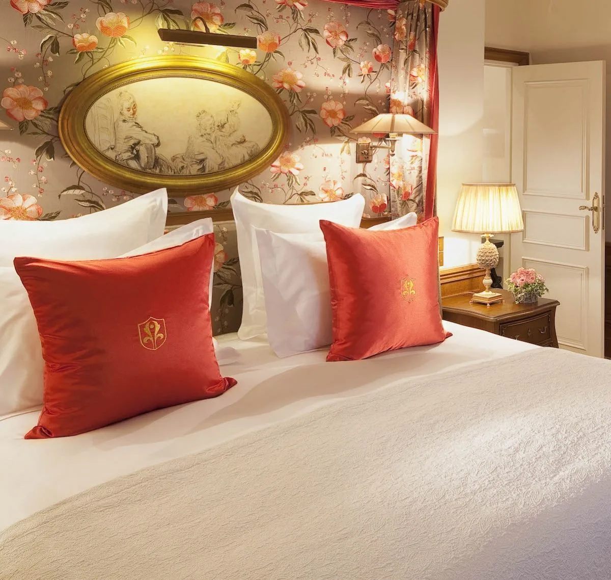Hotel room or suite