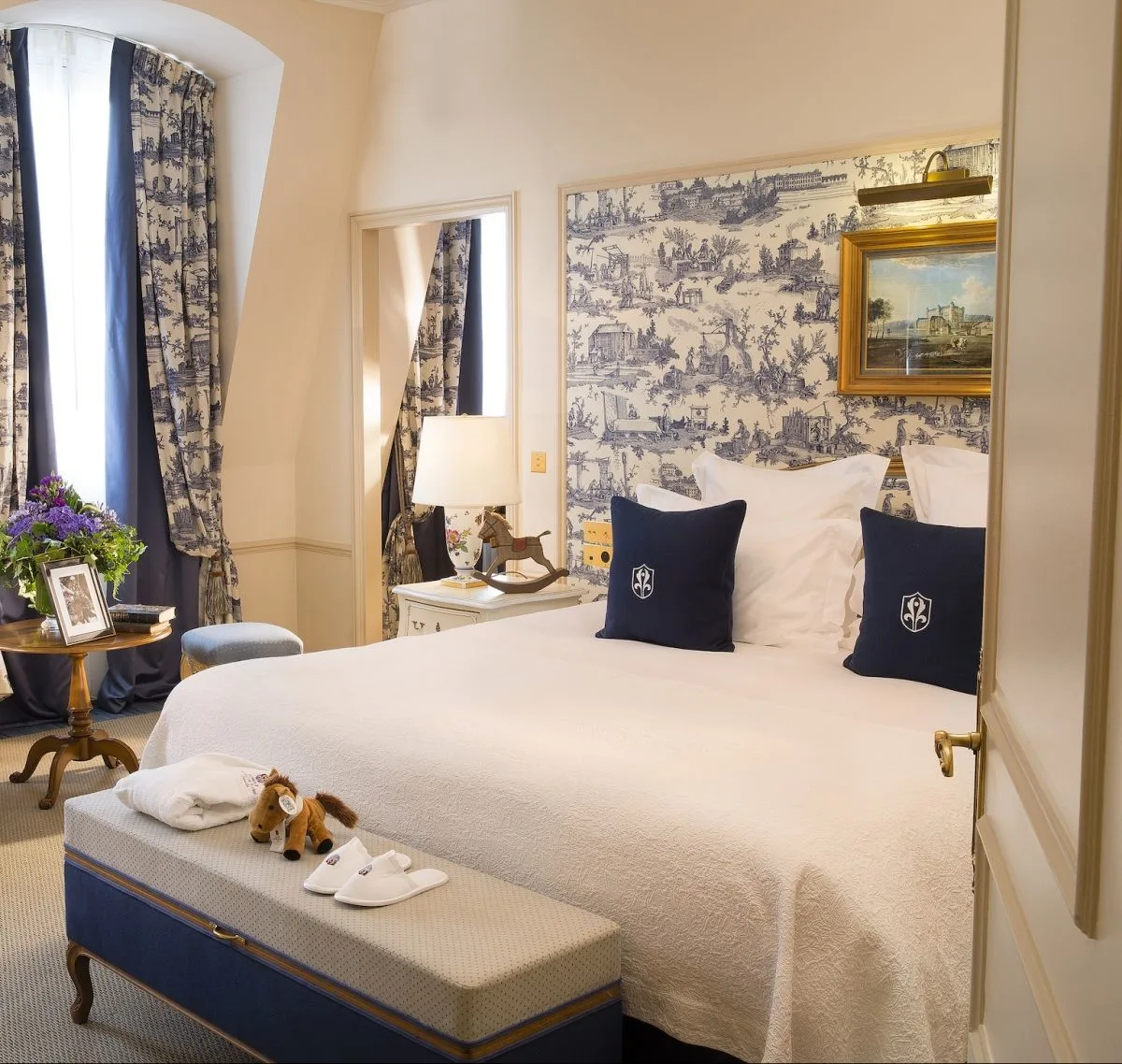 Hotel room or suite