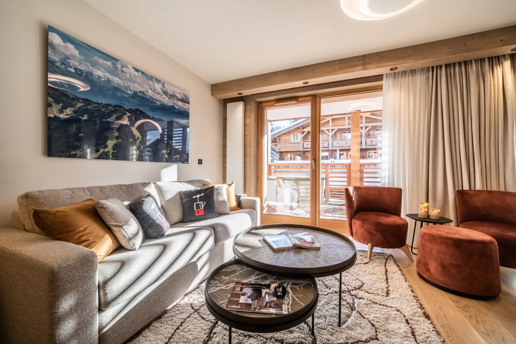 Cosy alpine living room ski apartment Kanoko Les Gets