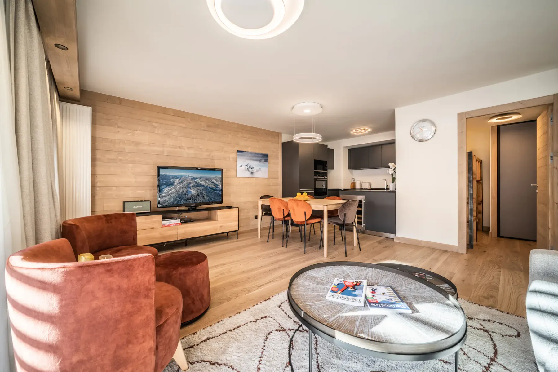 Cosy alpine living room ski apartment Kanoko Les Gets