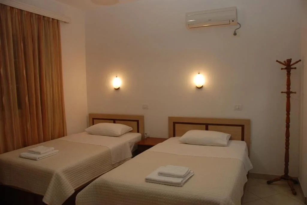 Habitación estándar con dos camas individuales