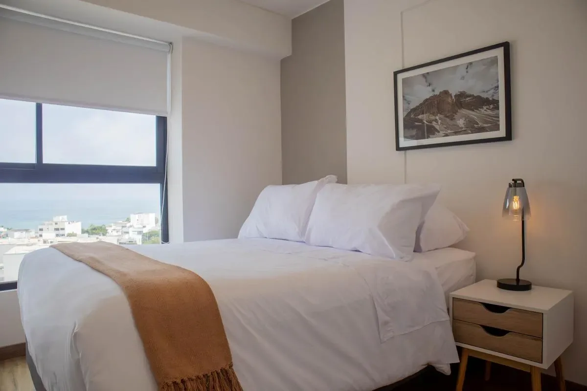 Beautiful 3BR w/ Balcony in San Isidro