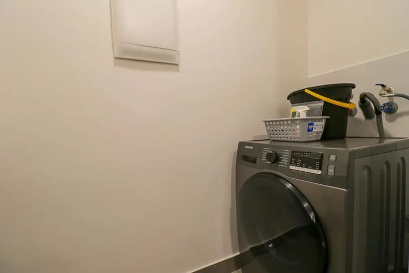 Upscale 2BR w/ Balcony in Heart of Miraflores