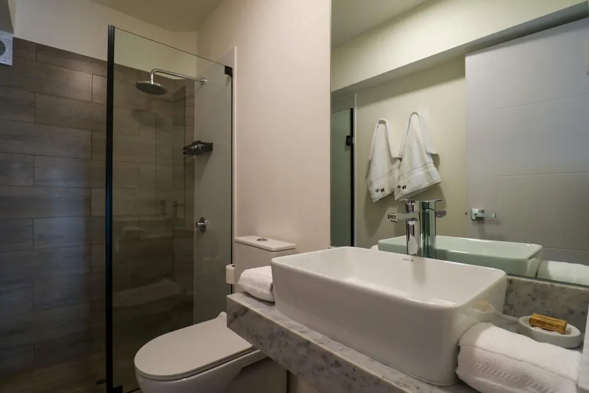 Upscale 2BR w/ Balcony in Heart of Miraflores
