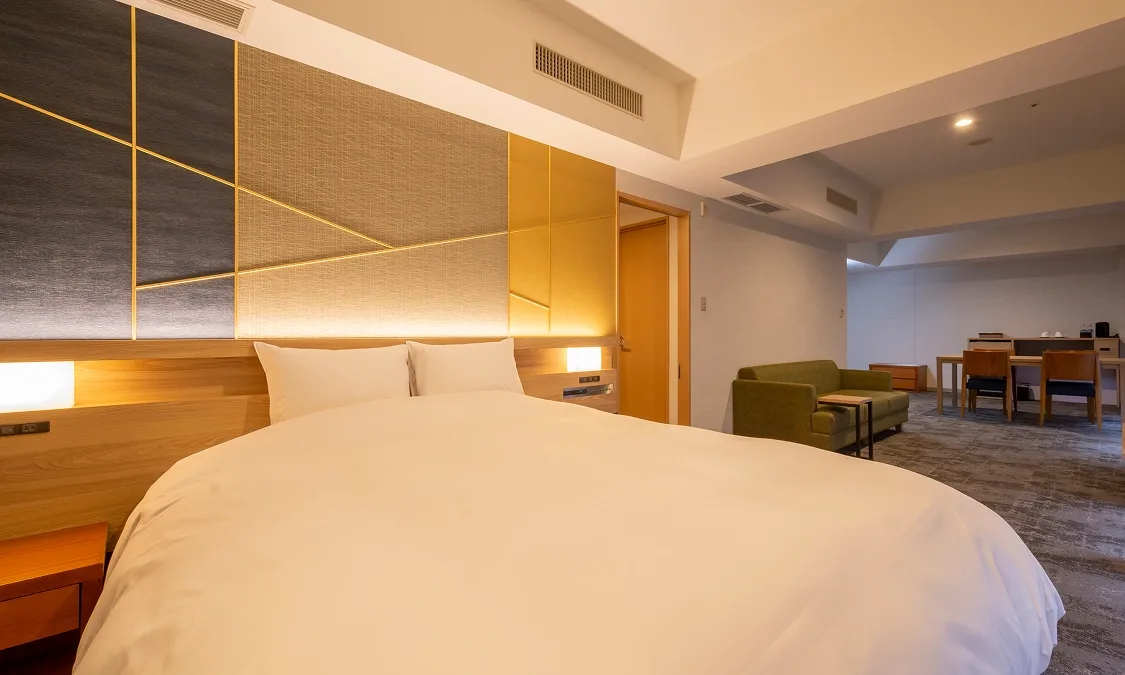 Luxury suite king
