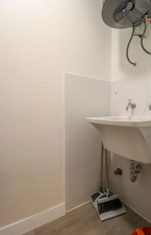 Stunning 3BR w/ Balcony in Upscale Miraflores