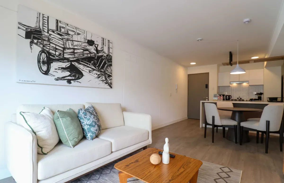 Stunning 3BR w/ Balcony in Upscale Miraflores