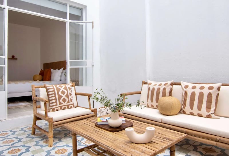 Alluring 6BR House with a Lovely Terrace