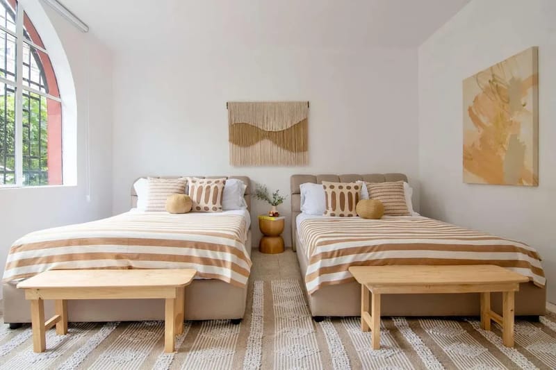 Alluring 6BR House with a Lovely Terrace