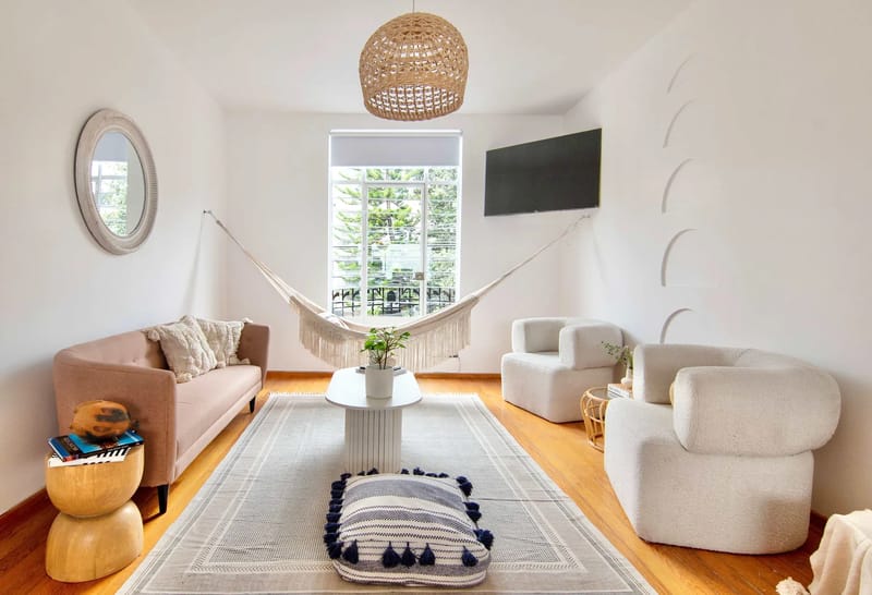 Alluring 6BR House with a Lovely Terrace