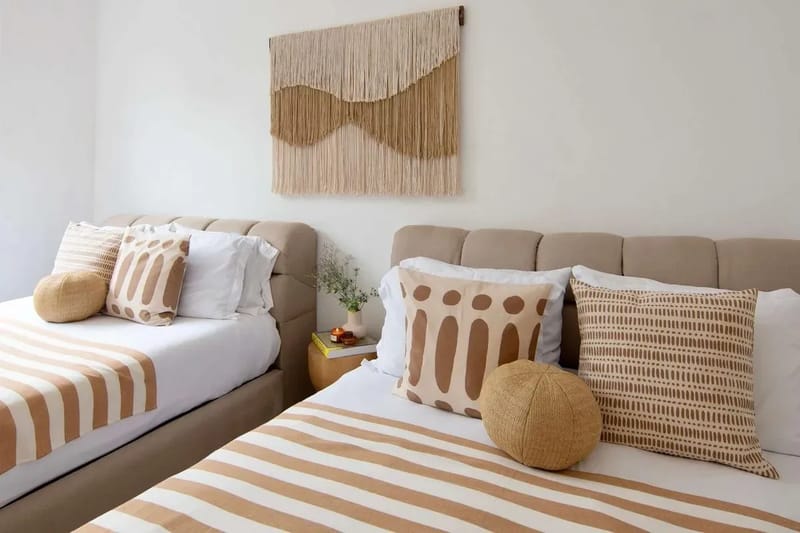 Alluring 6BR House with a Lovely Terrace
