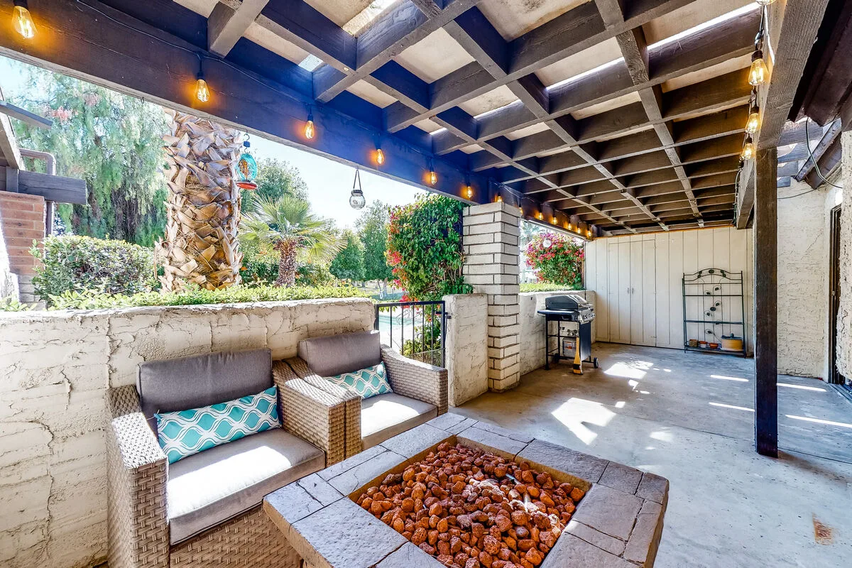 Poolside Getaway - 4610