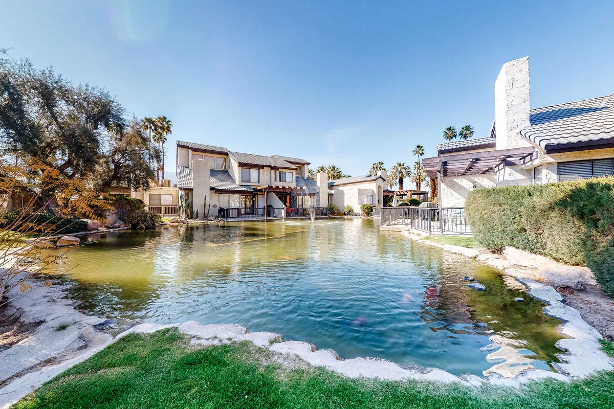 Poolside Getaway - 4610