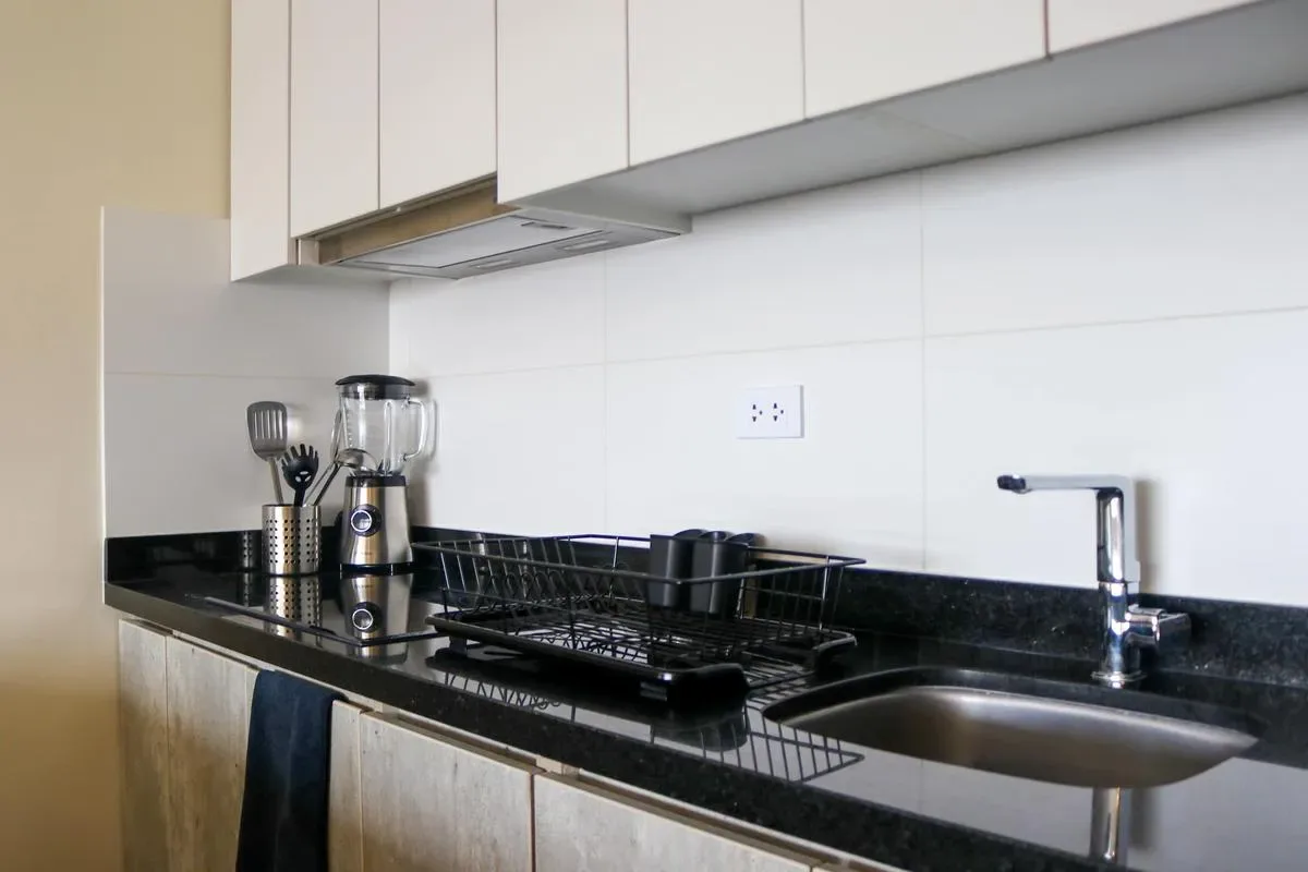 Outstanding 2BR Duplex with AC in San Isidro