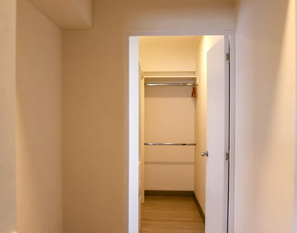 Outstanding 2BR Duplex with AC in San Isidro