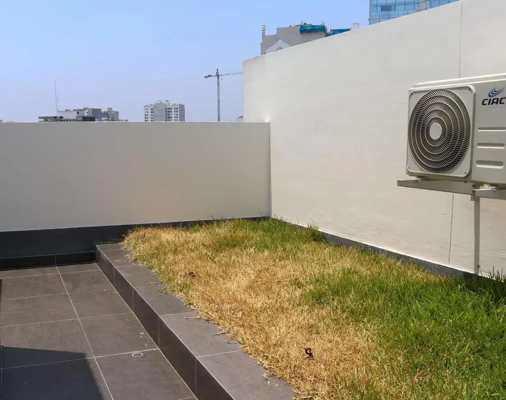 Outstanding 2BR Duplex with AC in San Isidro