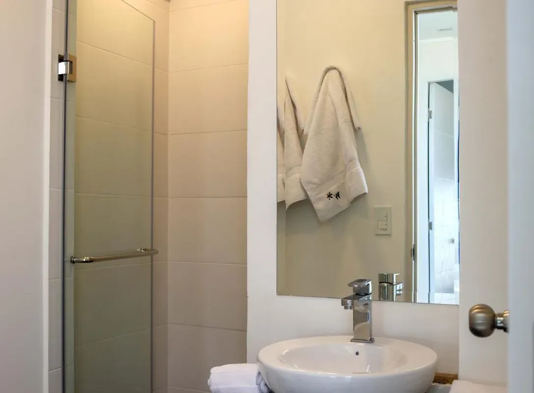 Outstanding 2BR Duplex with AC in San Isidro