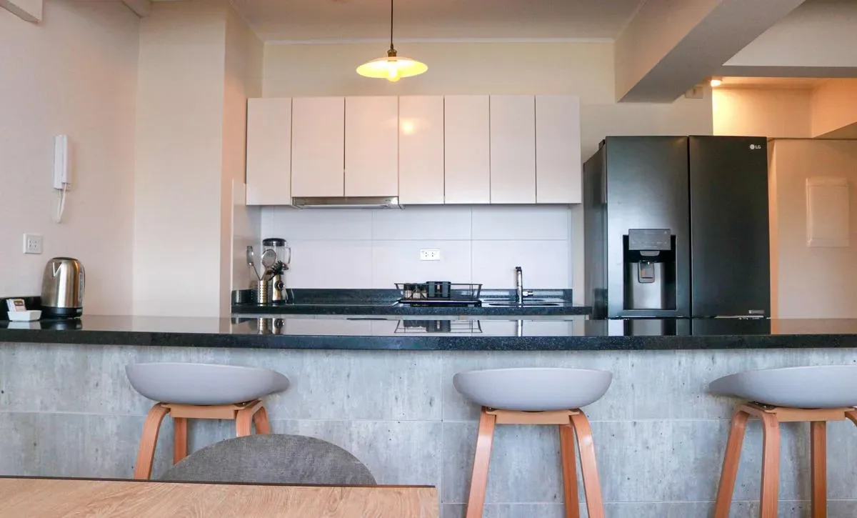 Outstanding 2BR Duplex with AC in San Isidro