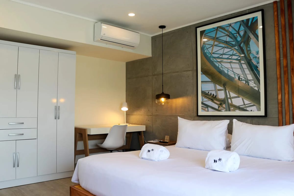 Outstanding 2BR Duplex with AC in San Isidro