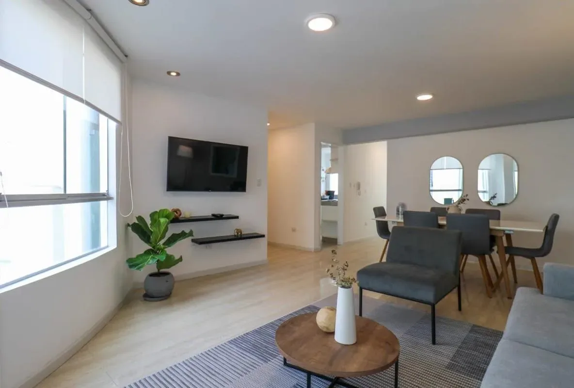 Engaging 3BR with Balcony in Barranco
