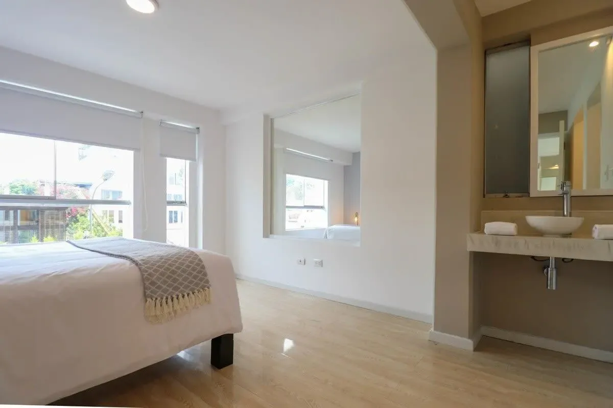 Engaging 3BR with Balcony in Barranco