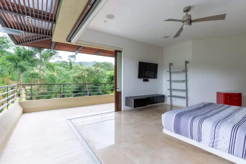 Attractive 6BR Villa w/ Pool at Mesa de Yeguas