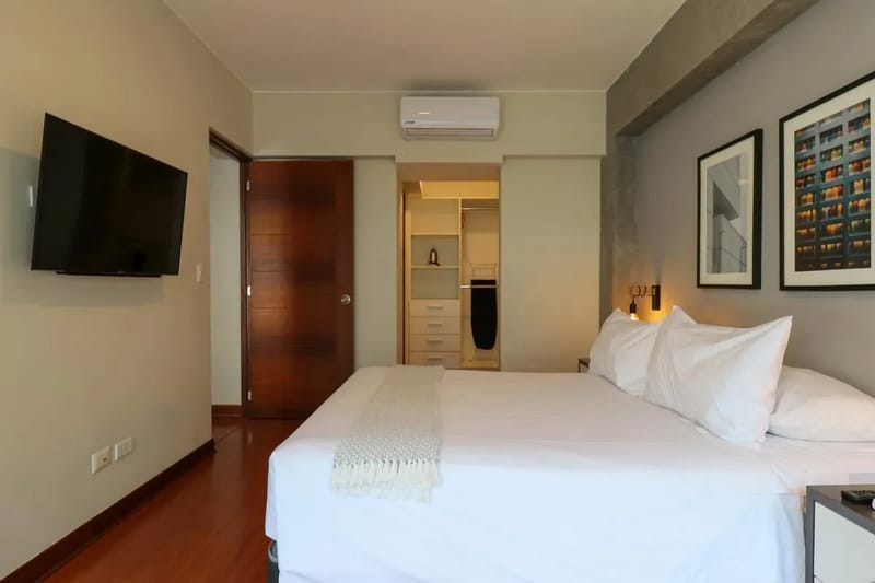 Lush 2BR w/AC Near Kennedy Park in Miraflores
