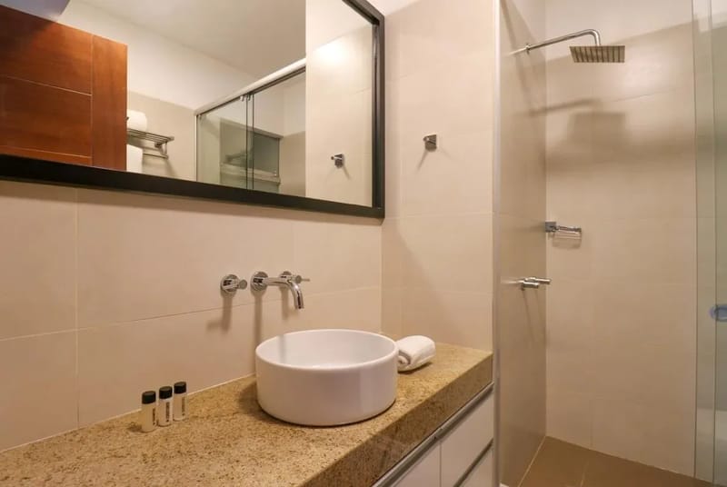 Lush 2BR w/AC Near Kennedy Park in Miraflores