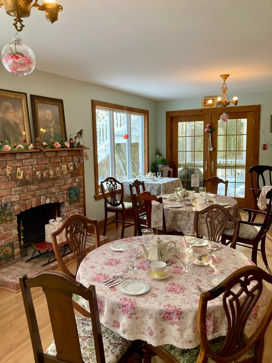 The Maplegrove Inn