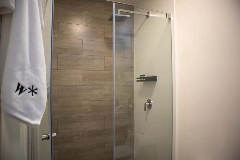 Startling w/Balcony 1BR in Miraflores
