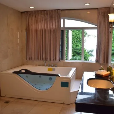 Divine Spa Suite room