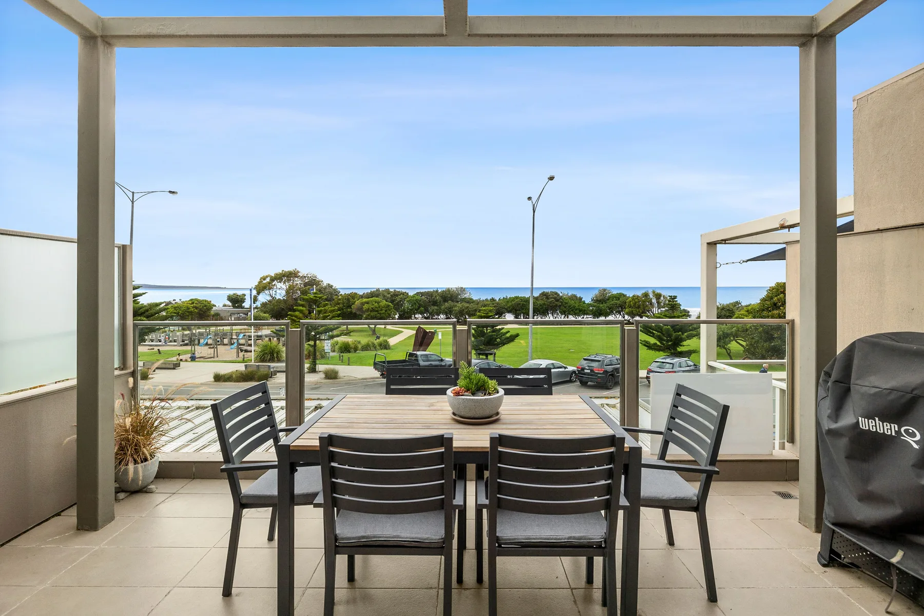 Waterfront One – Ocean Bliss
