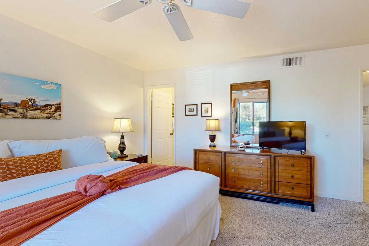 Waverly Palms - 8340
