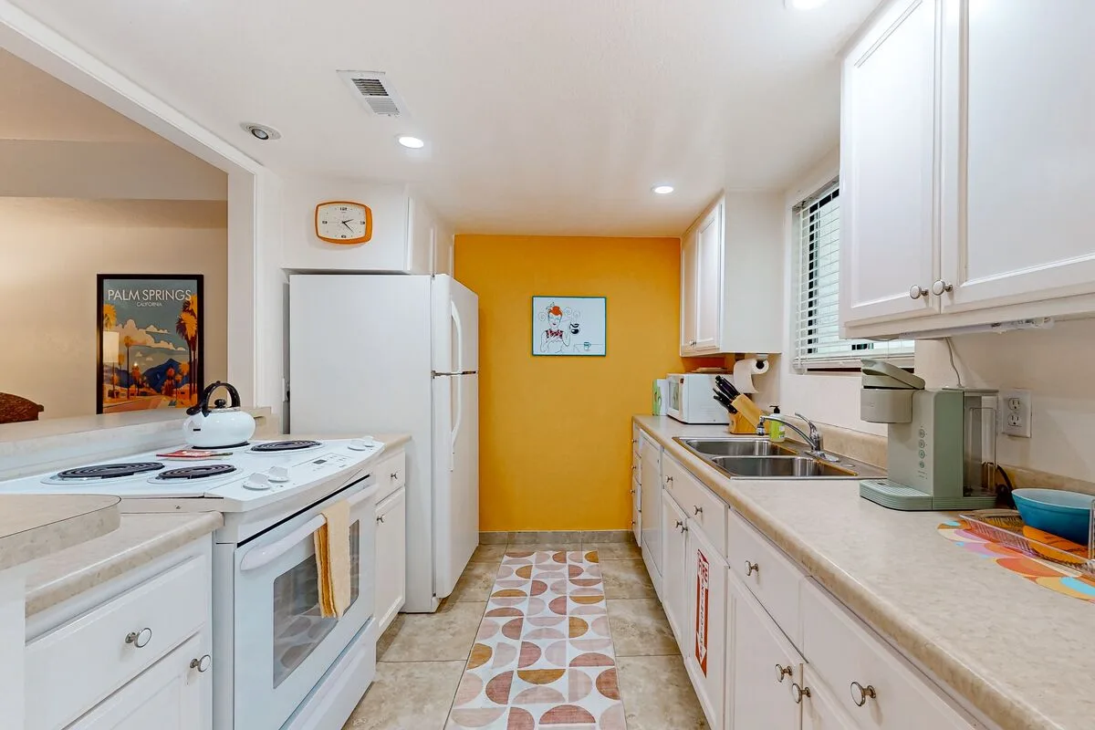 Waverly Palms - 8340