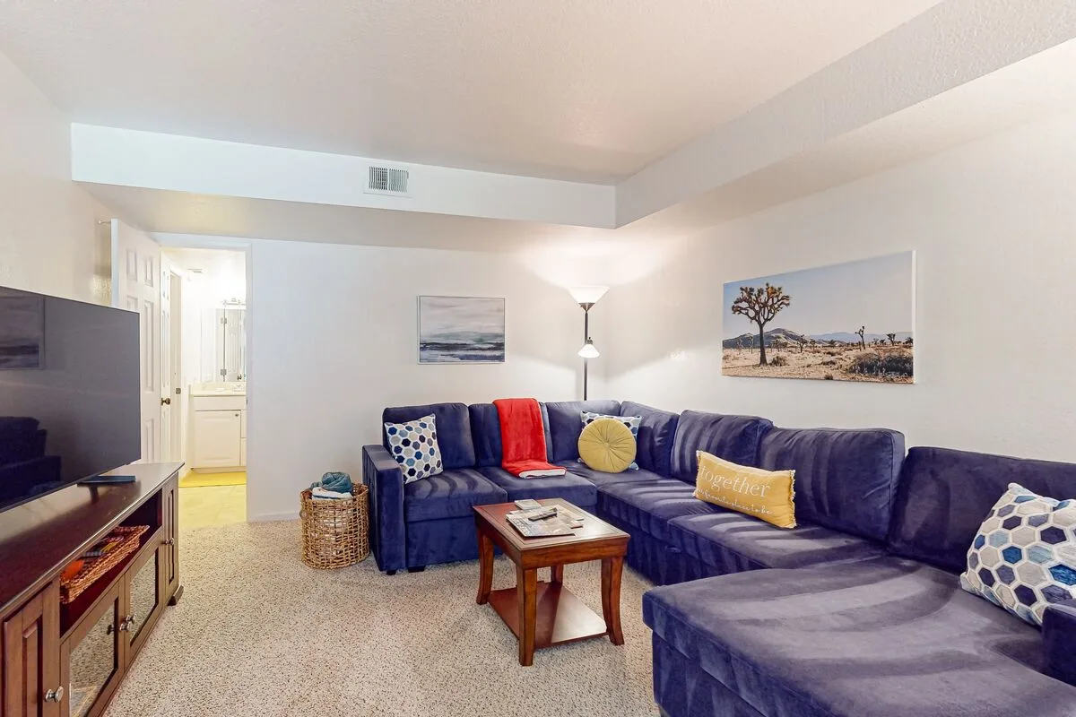 Waverly Palms - 8340