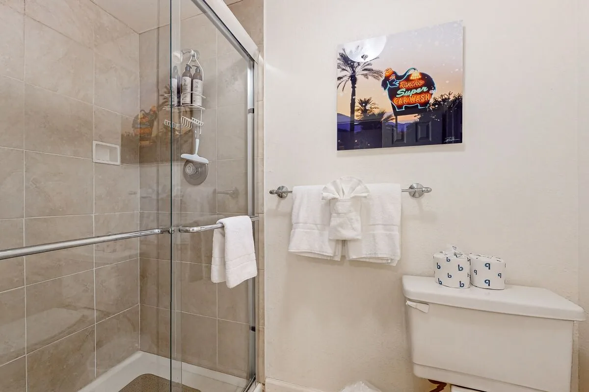 Waverly Palms - 8340