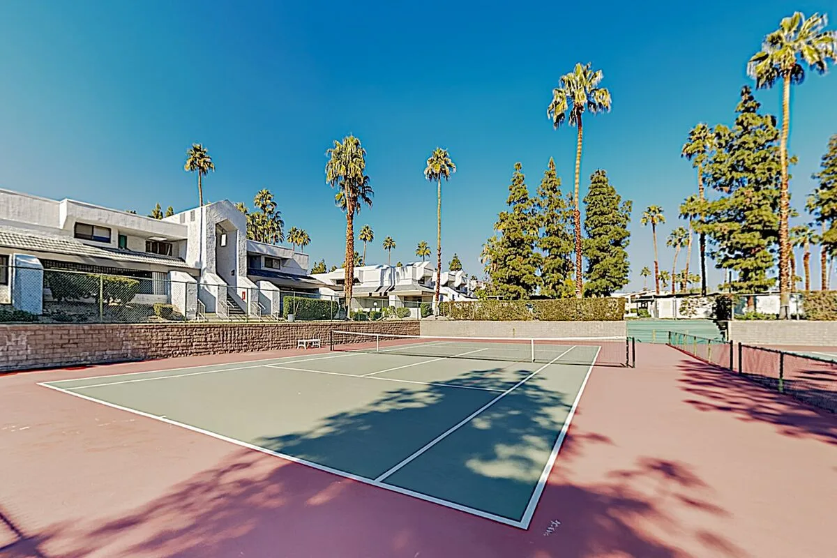 Waverly Palms - 8340