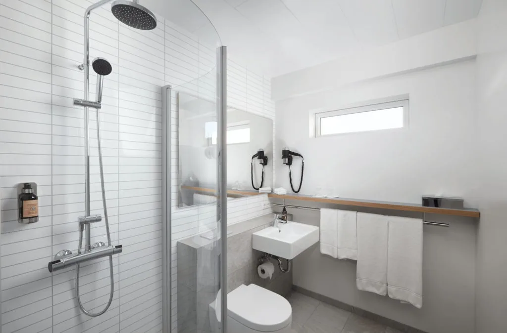 Bathroom of the Standard room
