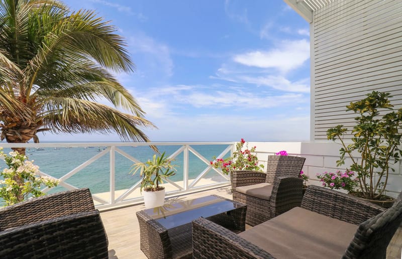 Amazing loft with Spectacular Ocean View