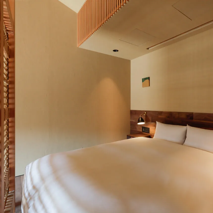 Room 210, City View