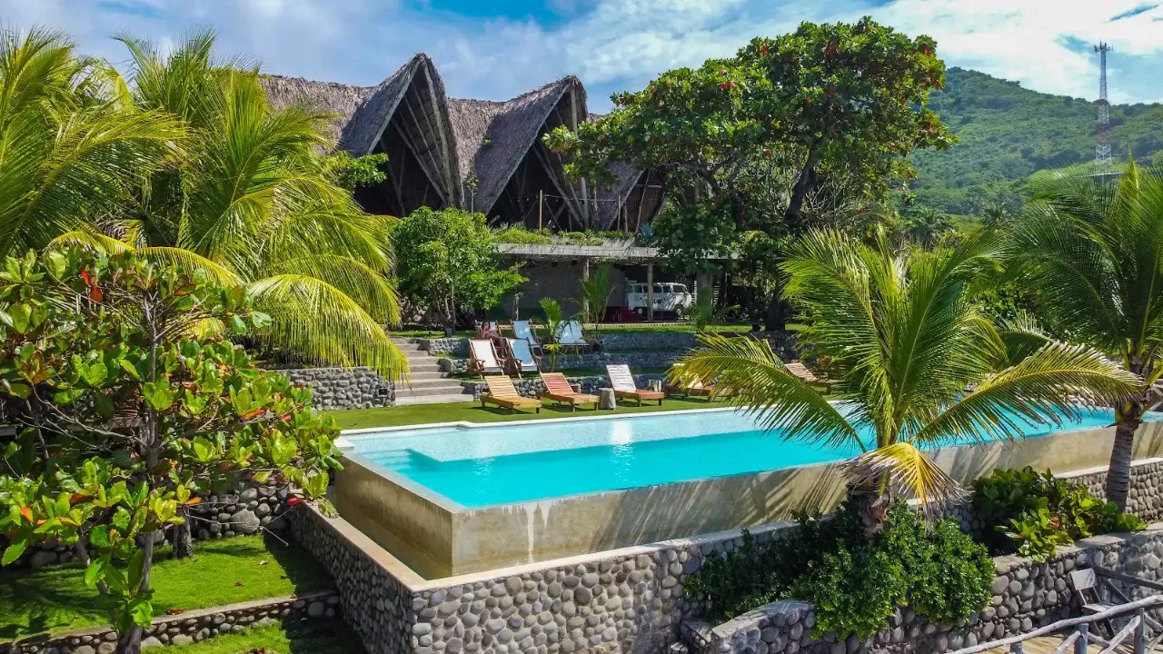 Puro Surf Hotel & Performance Academy