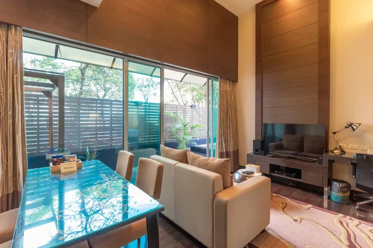 Pool suite.