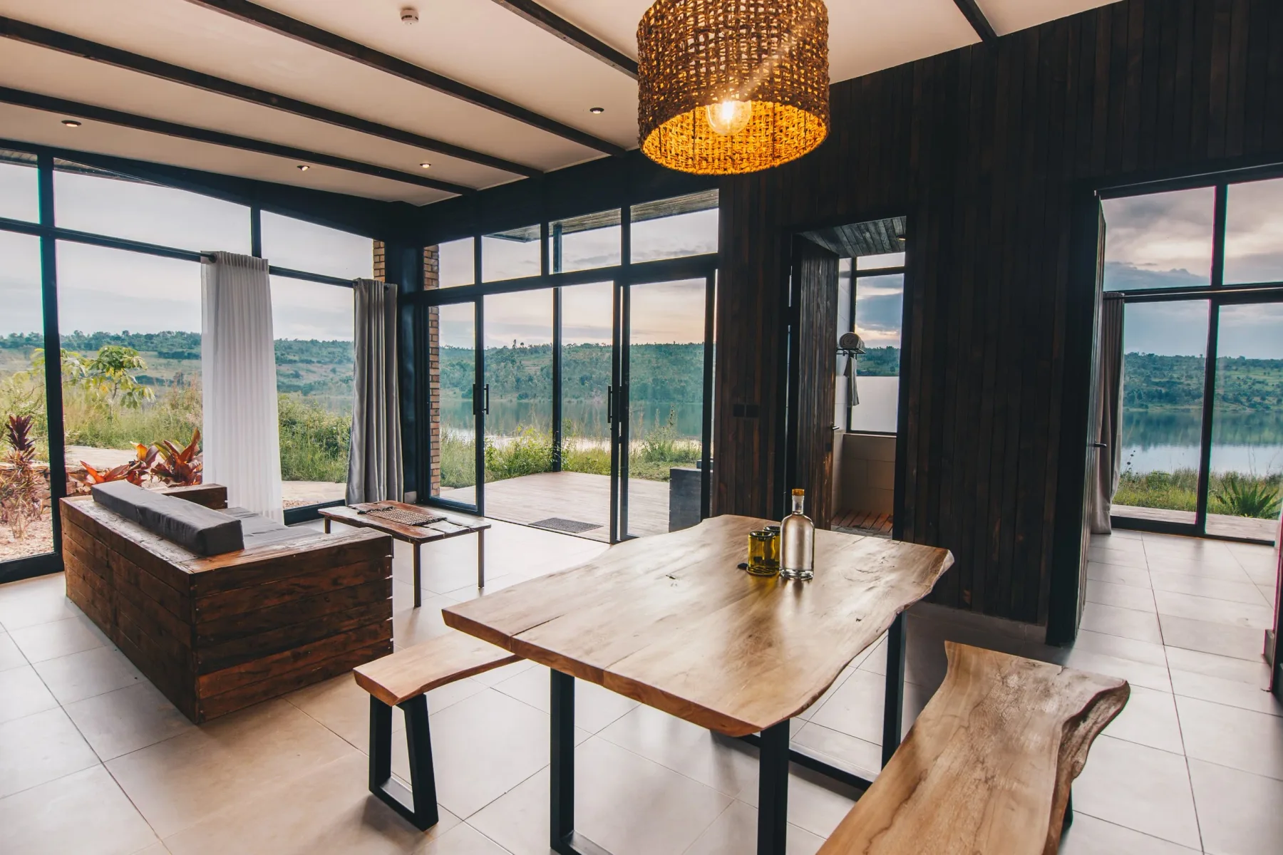 Interior del bungaló