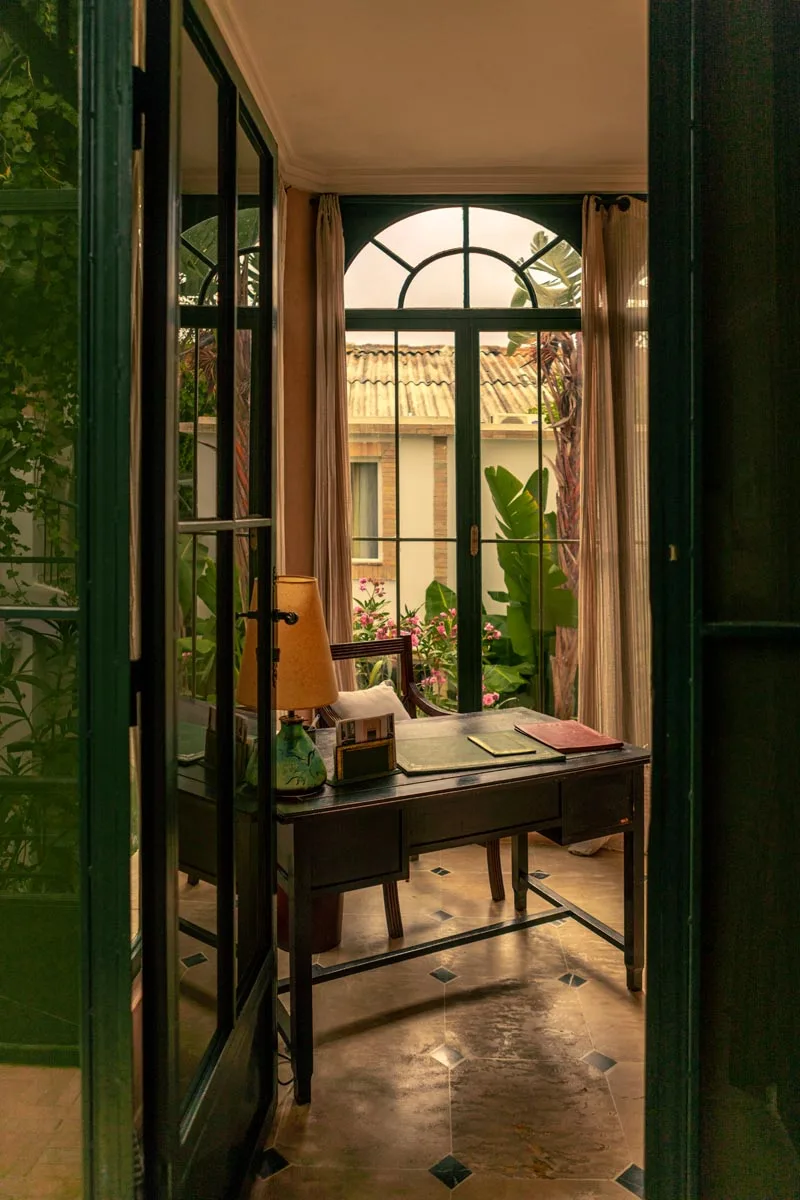 Guest room