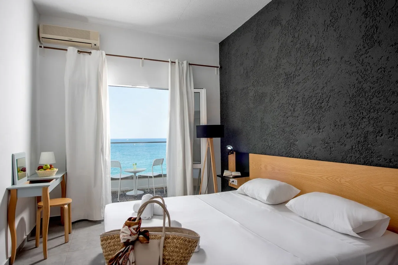 Habitación doble con vistas al mar